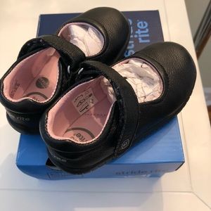 Stride rite maryjanes with box